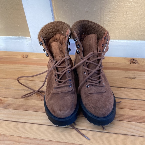 Forever 21 boots - Picture 2 of 5